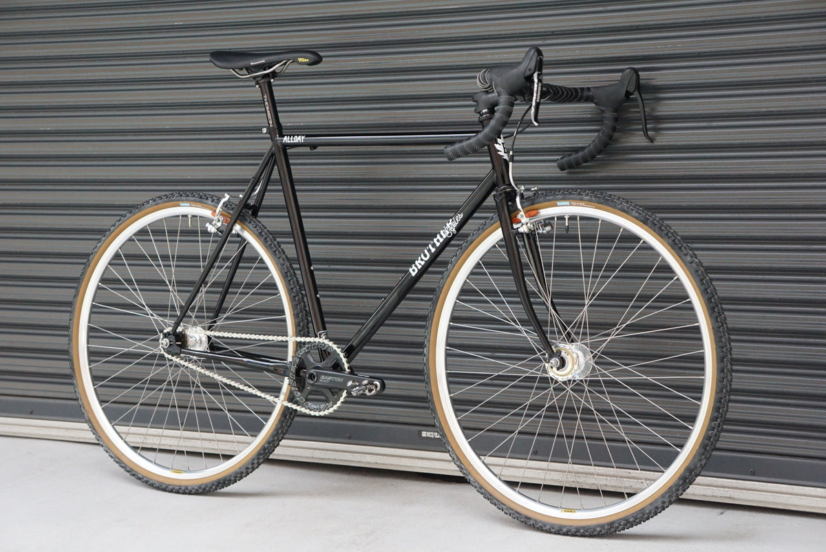 tempra cycle ピスト コグ 17T テンプラサイクル 名店に聞くおすすめ自転車｜tempra cycle編】時代は自転車