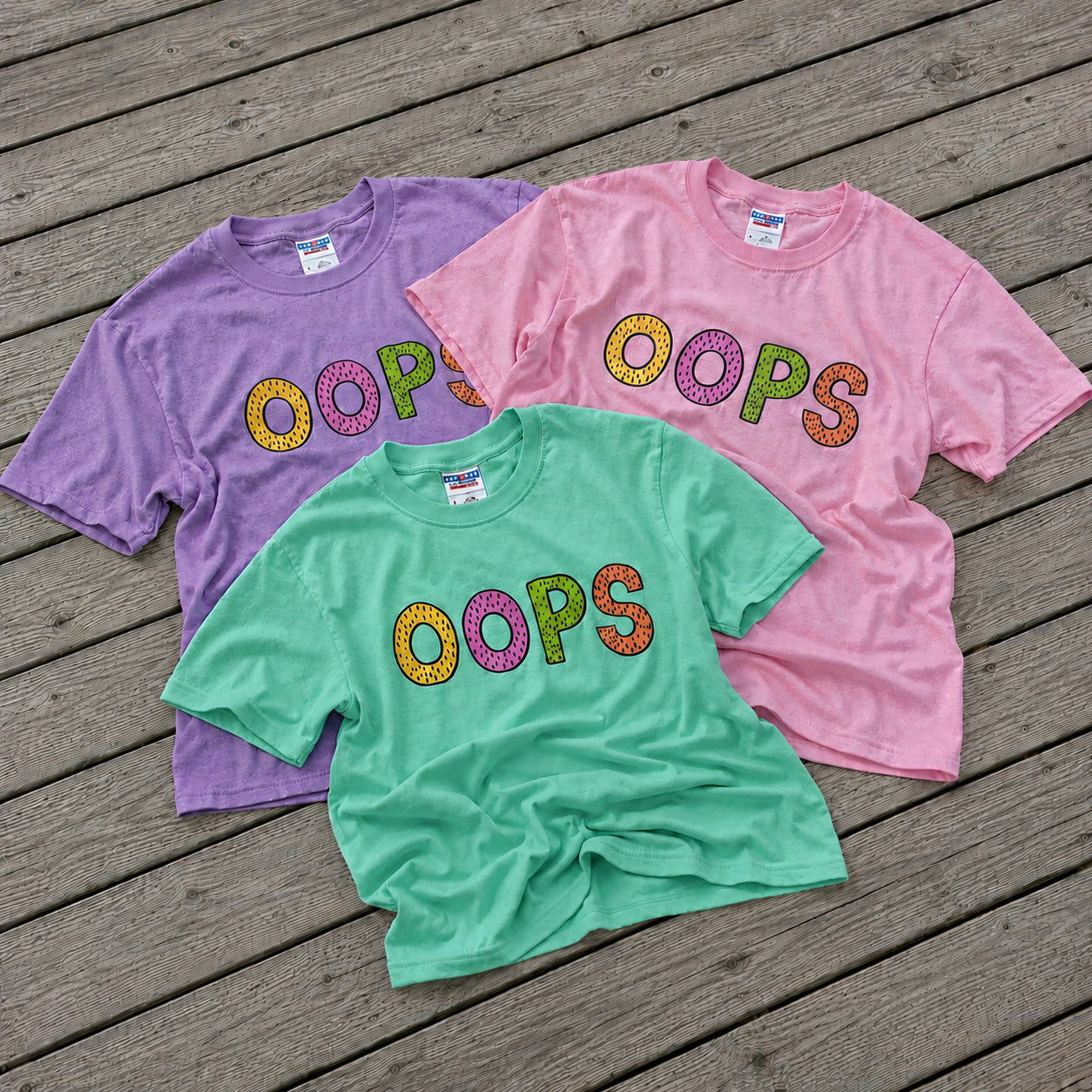 ウェア oops pat market TROOP EXCITEMENT OOPS Tシャツ | DRI-POWER採用の快適ボディーにロゴプリント – tempra