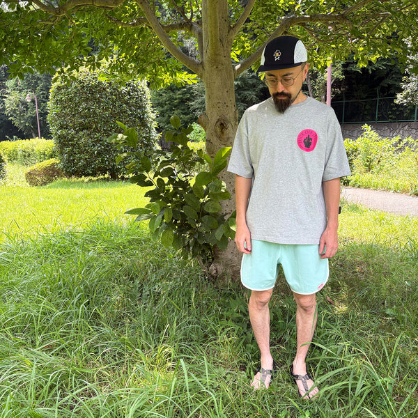 E SHORTS（Old Hiker Young Hiker）ショートパンツ