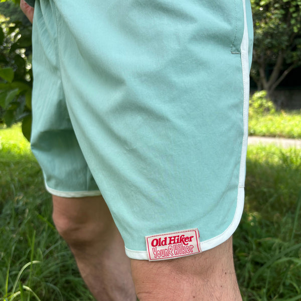 E SHORTS（Old Hiker Young Hiker）ショートパンツ