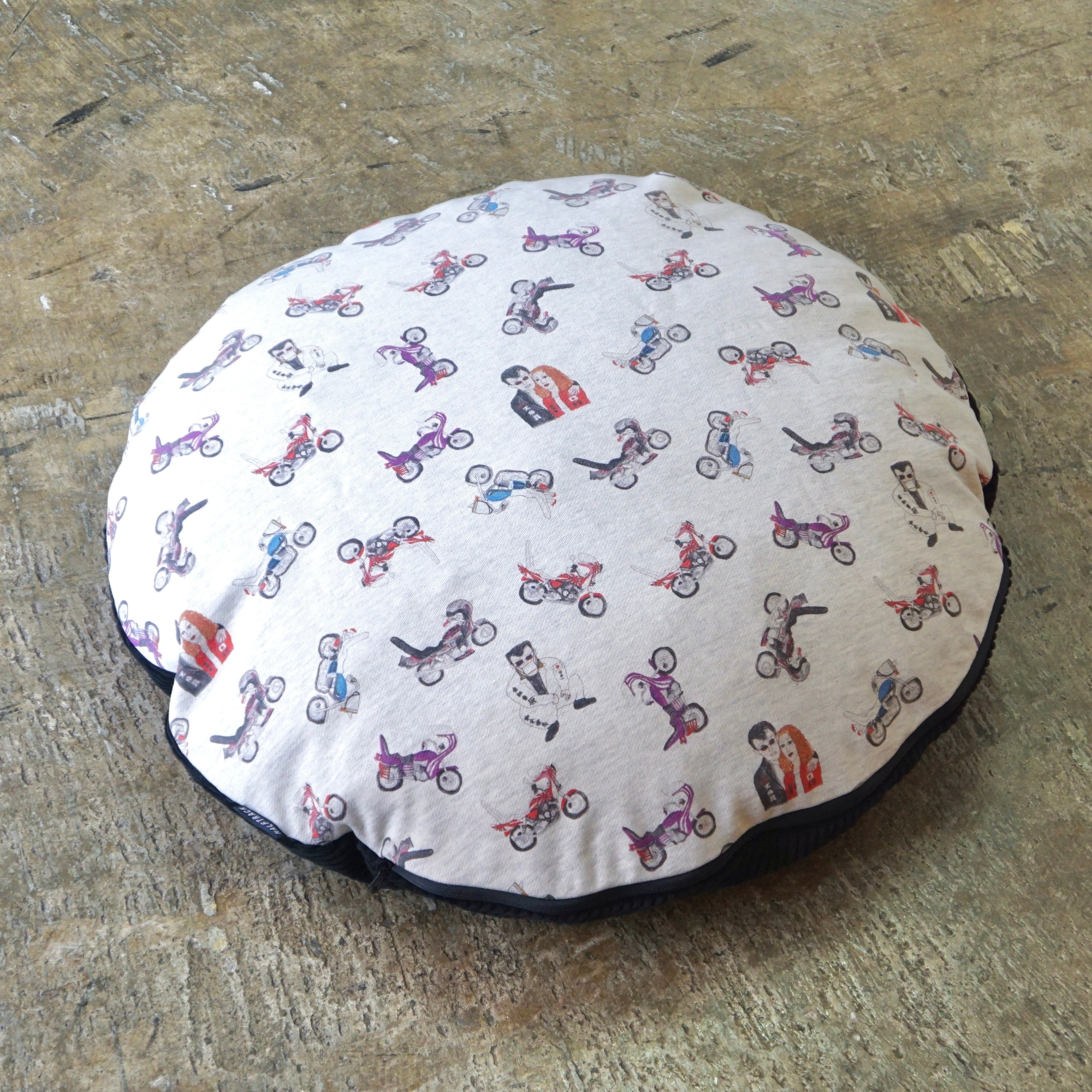 HALF TRACK PRODUCTS / Nonsleep Cushion 70 by okataoka